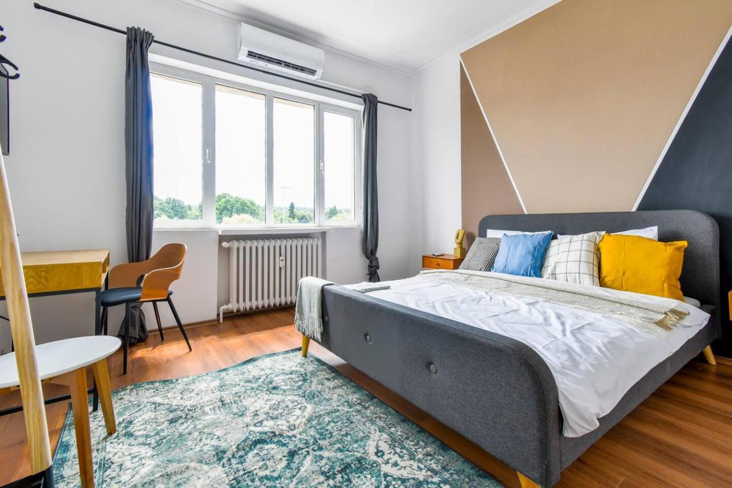 Super Fresh! 3bdr In Center's Artistic Area Sofia