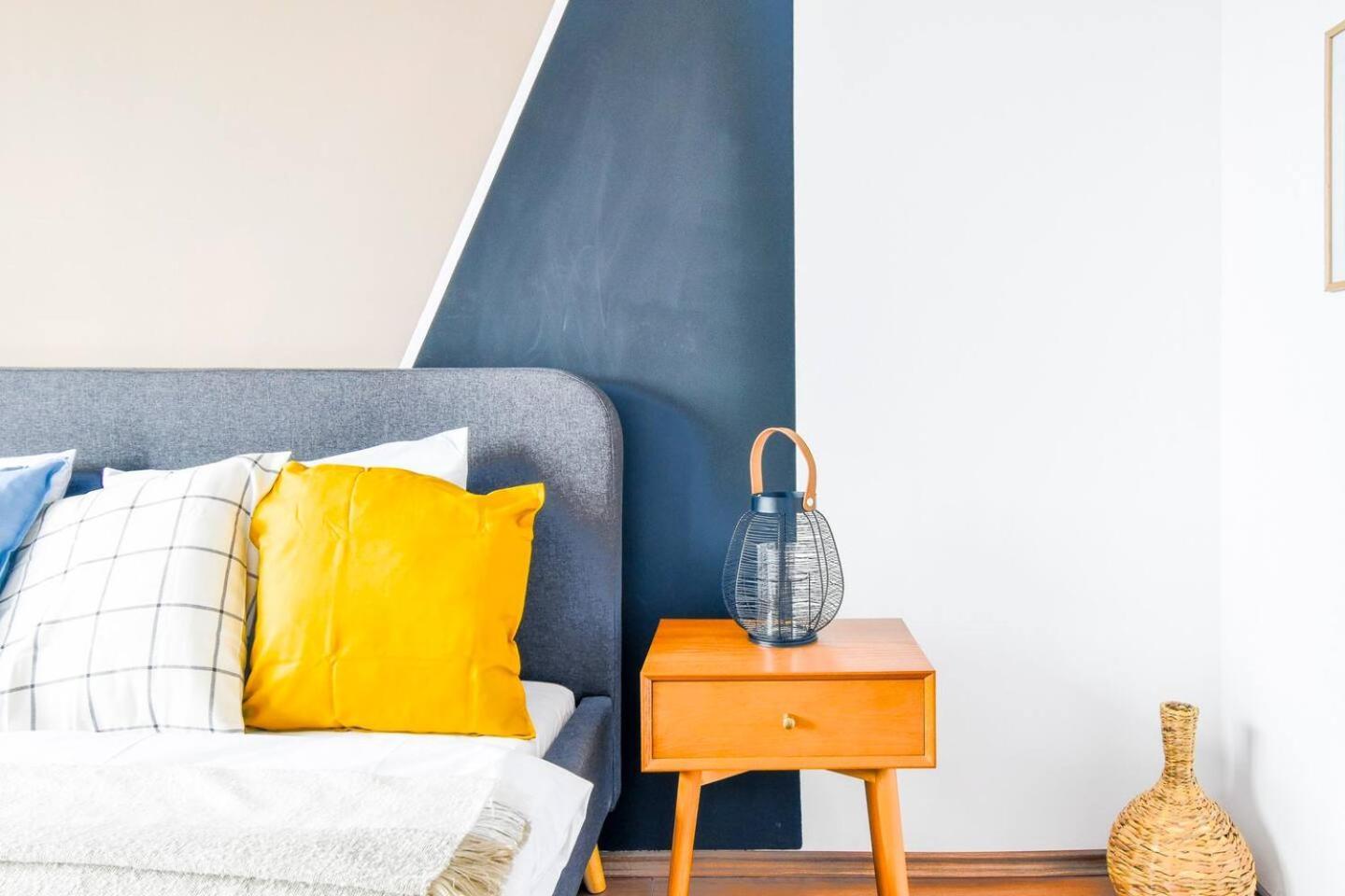 Super Fresh! 3bdr In Center's Artistic Area Appartement *